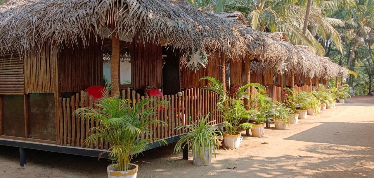 Hôtel Abba'S Glory Land à Agonda Extérieur photo